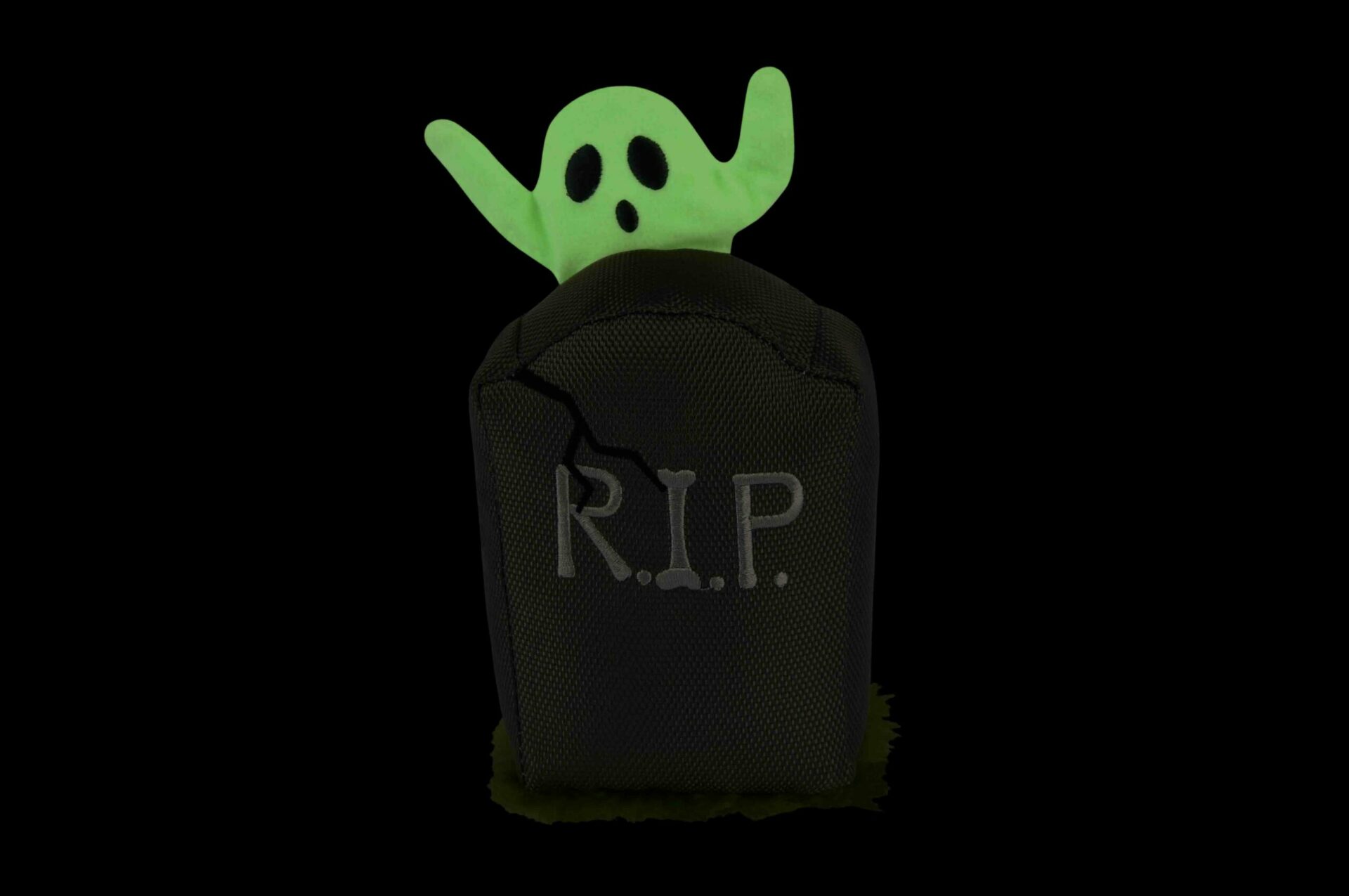 Howling Haunts Ghoulish Grave - Image 3